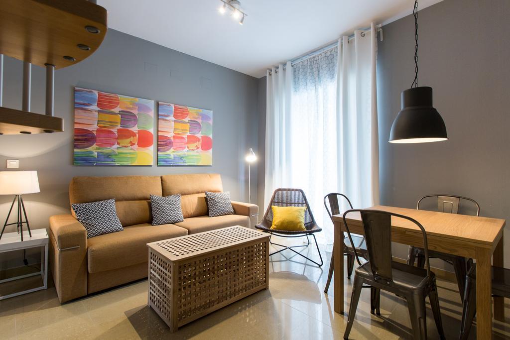 Apartamentos Alberto Lista 9 เซบีญา ภายนอก รูปภาพ