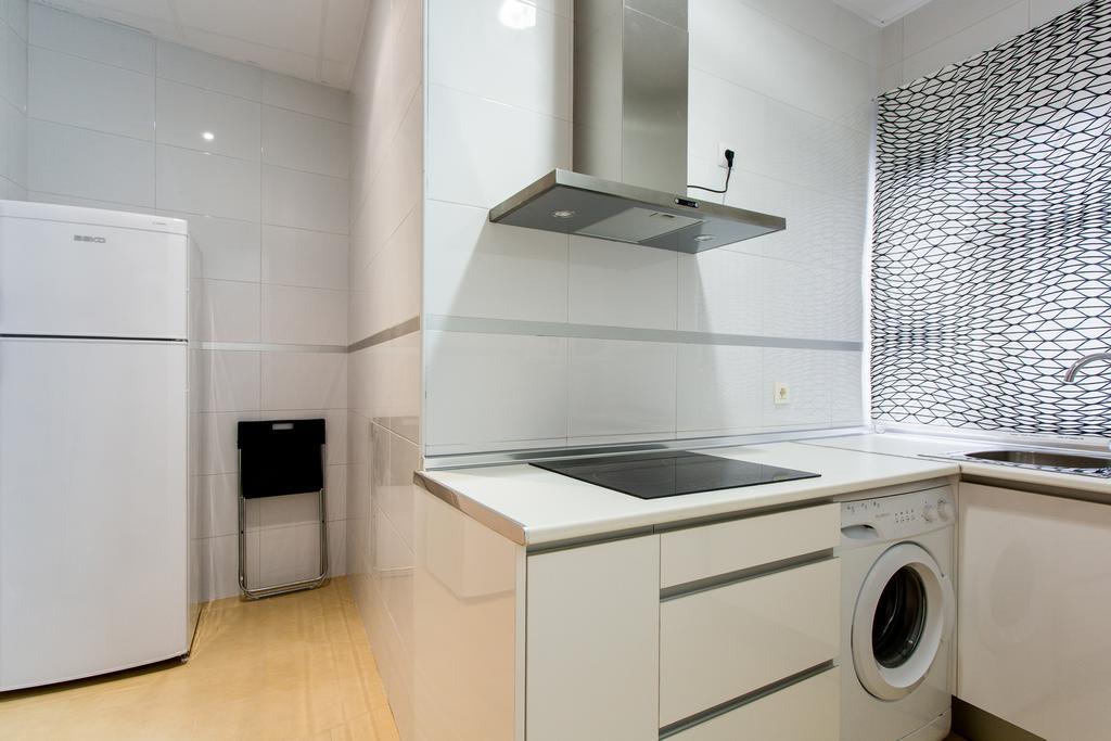 Apartamentos Alberto Lista 9 เซบีญา ภายนอก รูปภาพ