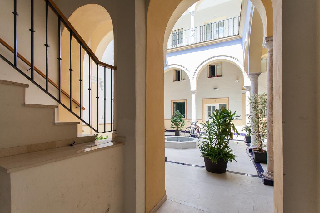 Apartamentos Alberto Lista 9 เซบีญา ภายนอก รูปภาพ