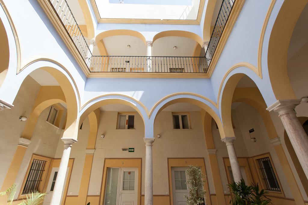 Apartamentos Alberto Lista 9 เซบีญา ภายนอก รูปภาพ