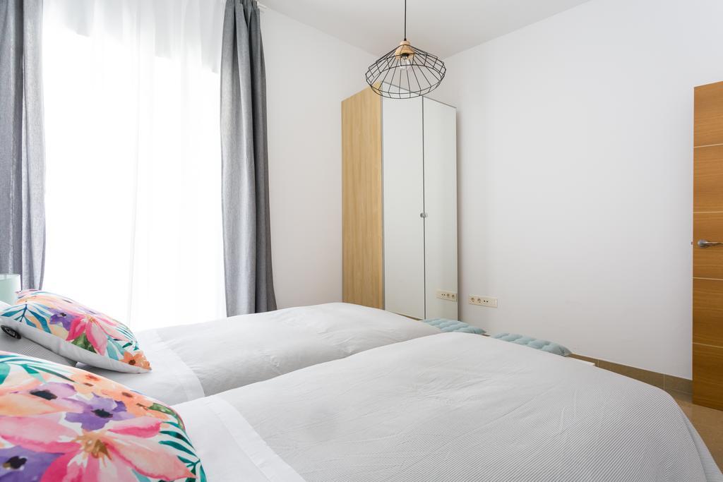Apartamentos Alberto Lista 9 เซบีญา ภายนอก รูปภาพ